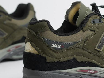 New Balance 2002 Protection Pack ''Dark Moss'' - Fields