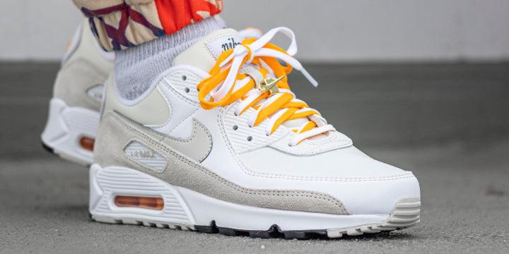 Nike Air Max 90 SE "Light Bone" - Fields