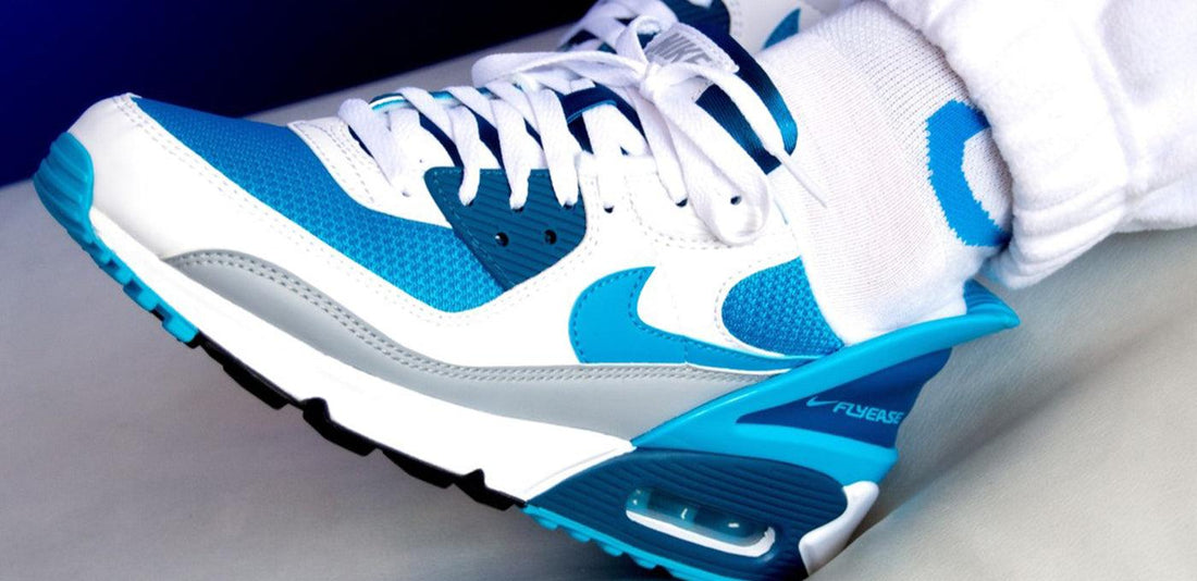 Nike Air Max 90 FlyEase “Light Blue” - Fields