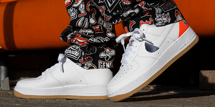 Nike Air Force 1 '07 LV8 "NBA White" - Fields