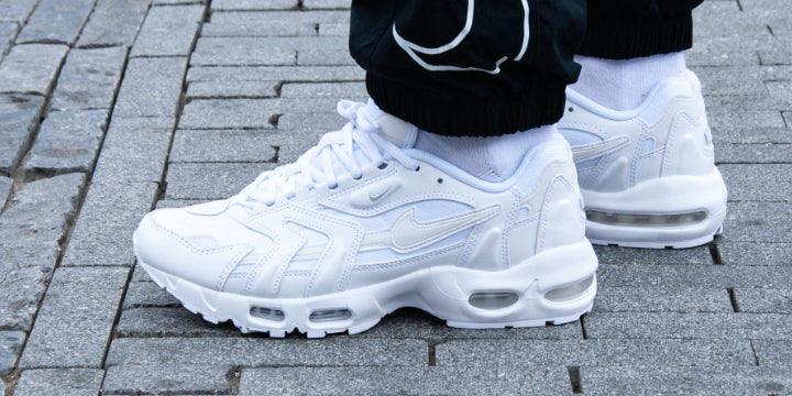 Nike Air Max 96 II "Pure Platinum" - Fields