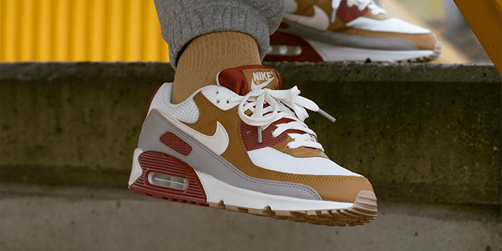 Nike Air Max 90 - "Rugged Orange" - Fields